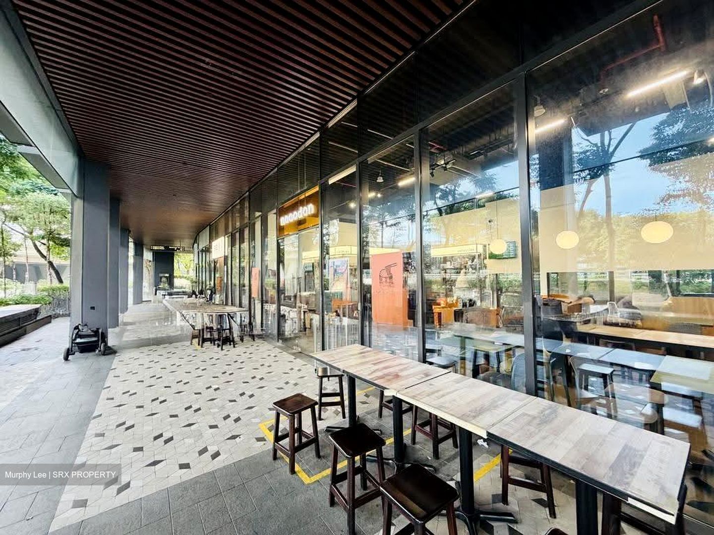 The Venue Shoppes (D13), Retail #636740971